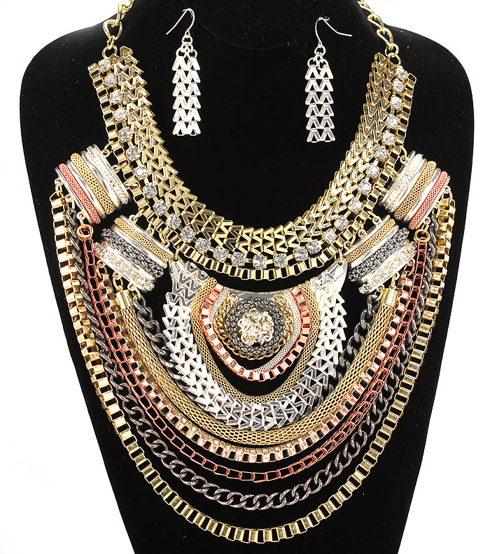 'Nicole' Short Bib Necklace