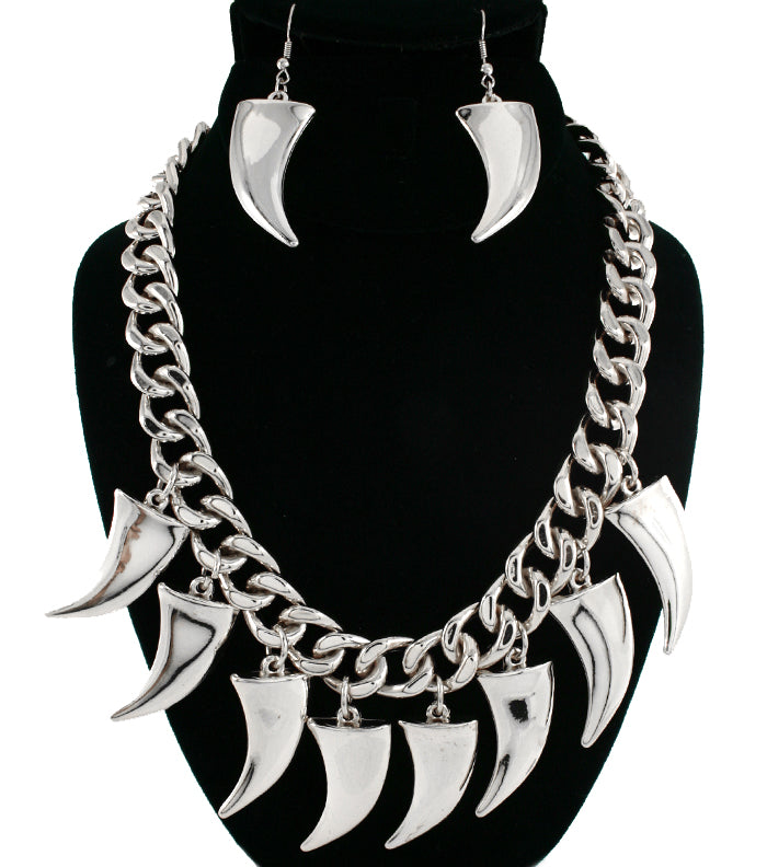 Choker Necklace and Earring Set