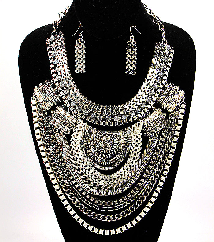 'Nicole'  Short Bib  Necklace