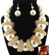 'Celeb' Pearl Necklace and Earring Set  - White