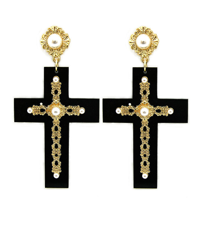 “VOGUE” PEARL CROSS EARRINGS
